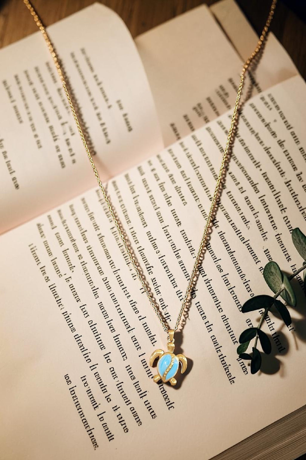 Collier Tortue Nacrée – symbole de sérénité – 7 coloris