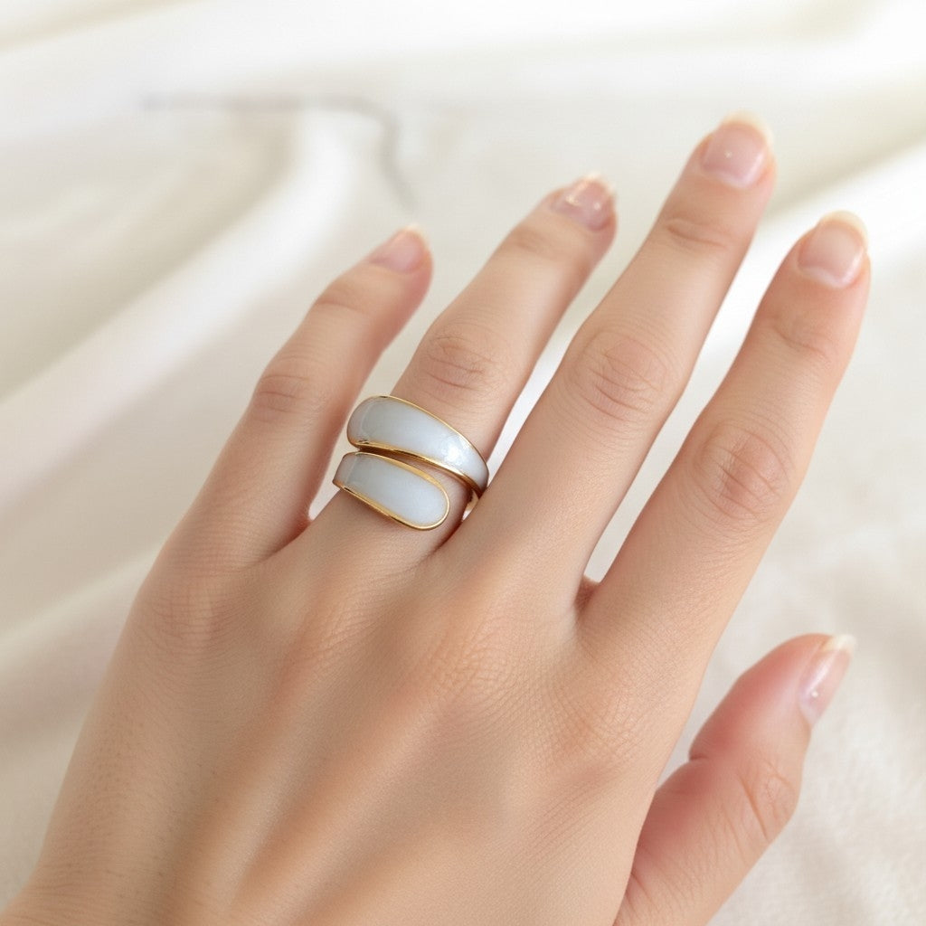 Bague Nacre Ajustable – Acier Plaqué Or 18K