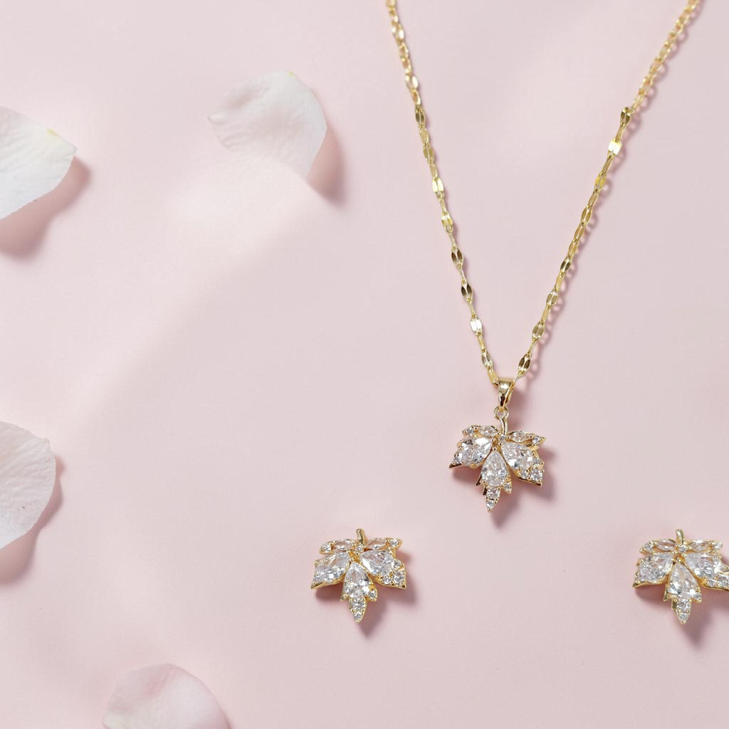 Parure Feuille d'Érable — Boucles d'oreilles dorées