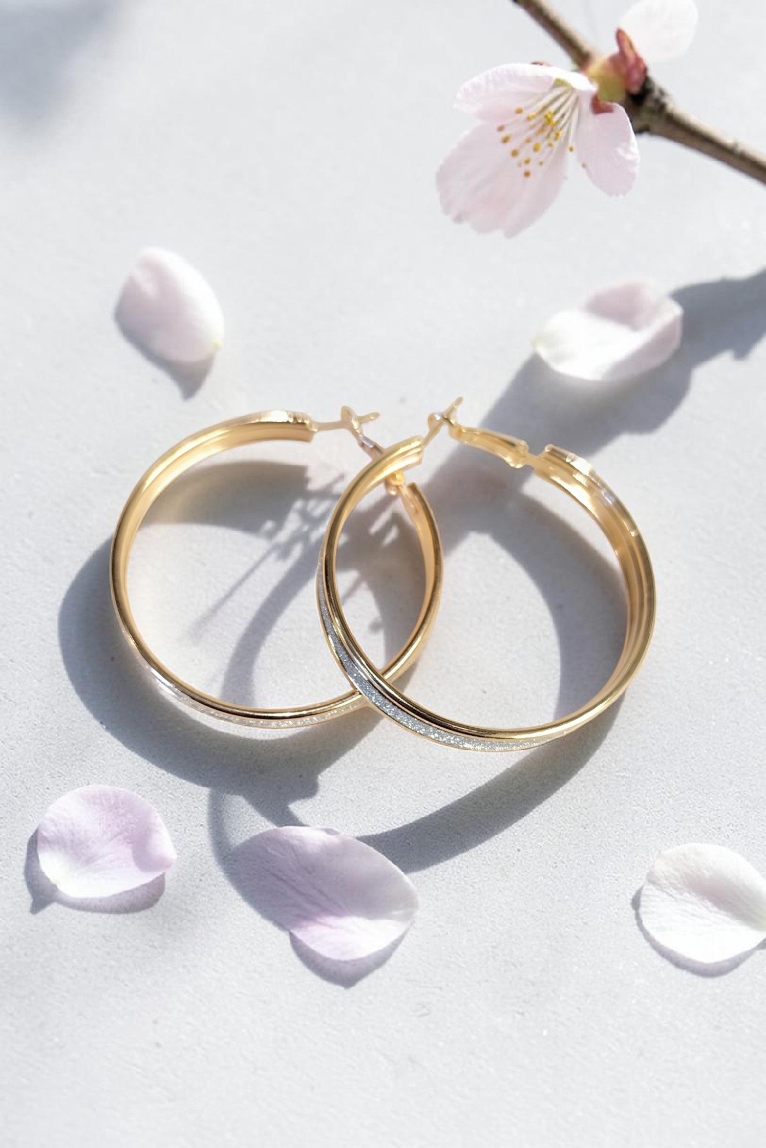 Créoles dorées liseré argenté brillant – acier inoxydable