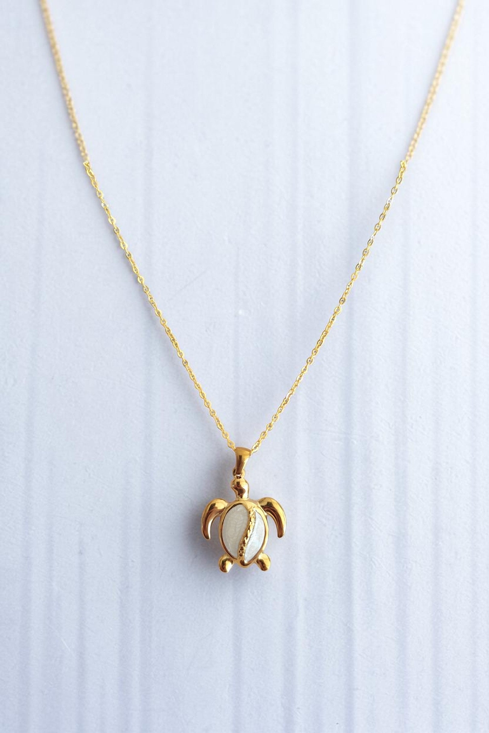 Collier Écaille de Tortue Nacrée