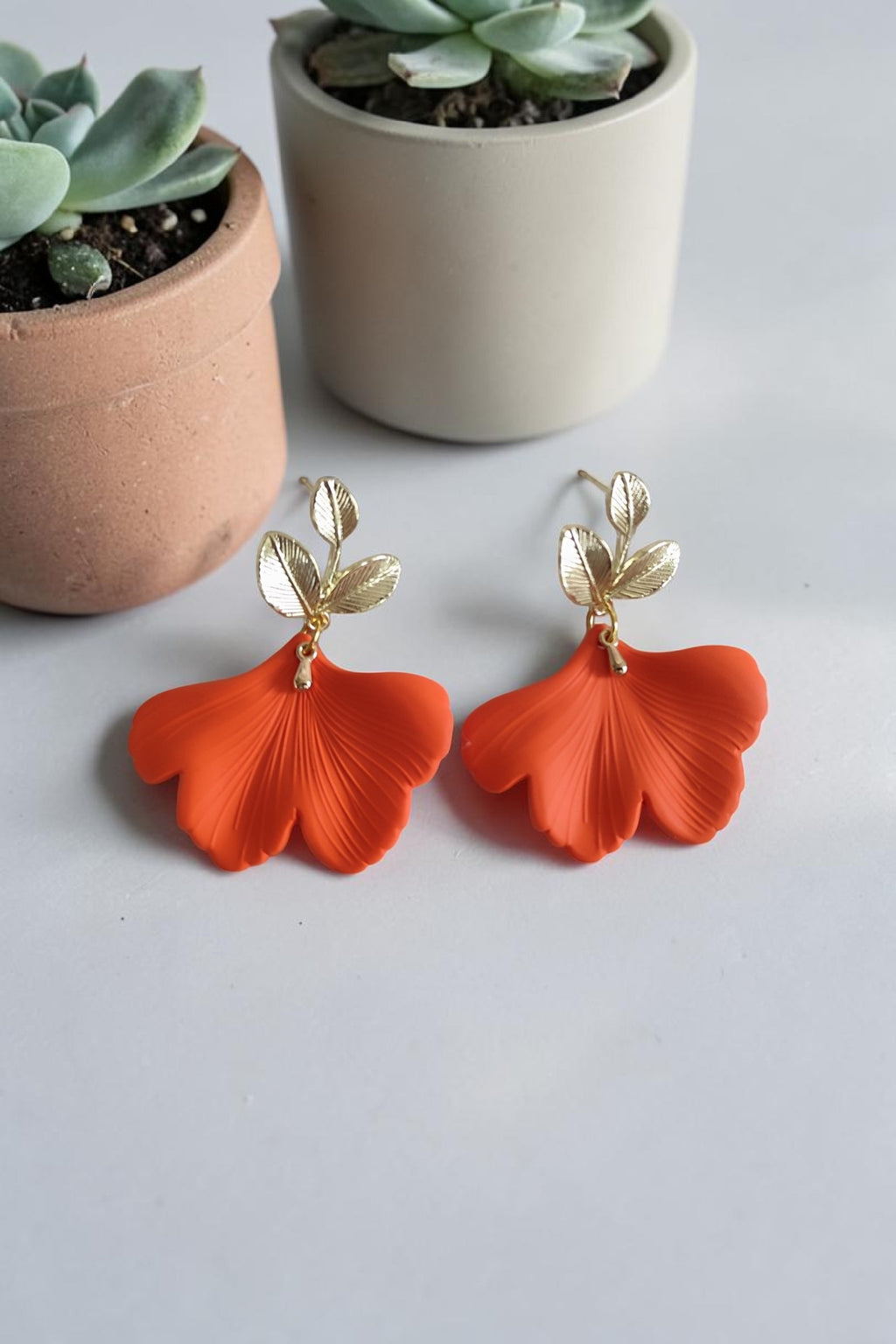 Boucles d'oreilles clou ginkgo acrylique – différents coloris