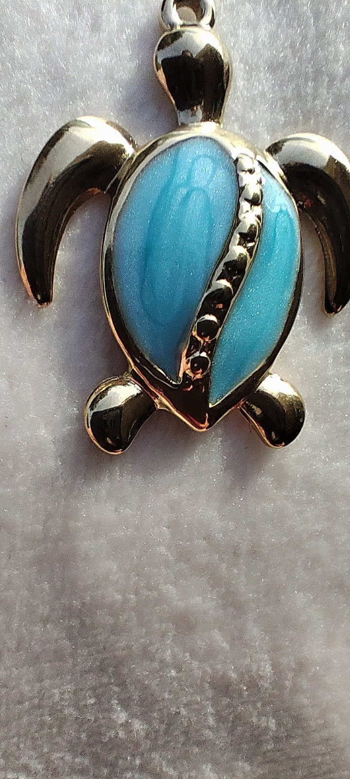 Collier Tortue Nacrée – symbole de sérénité – 7 coloris