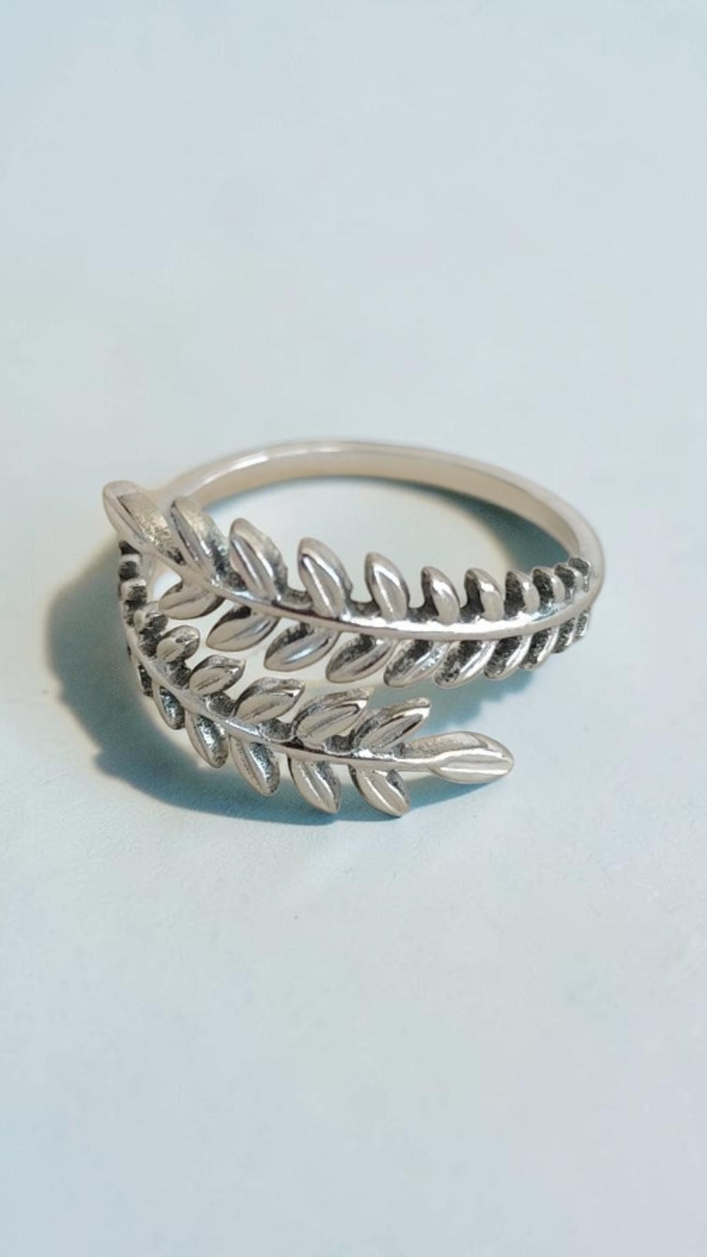 Bague Feuillage Acier Inoxydable – Ajustable