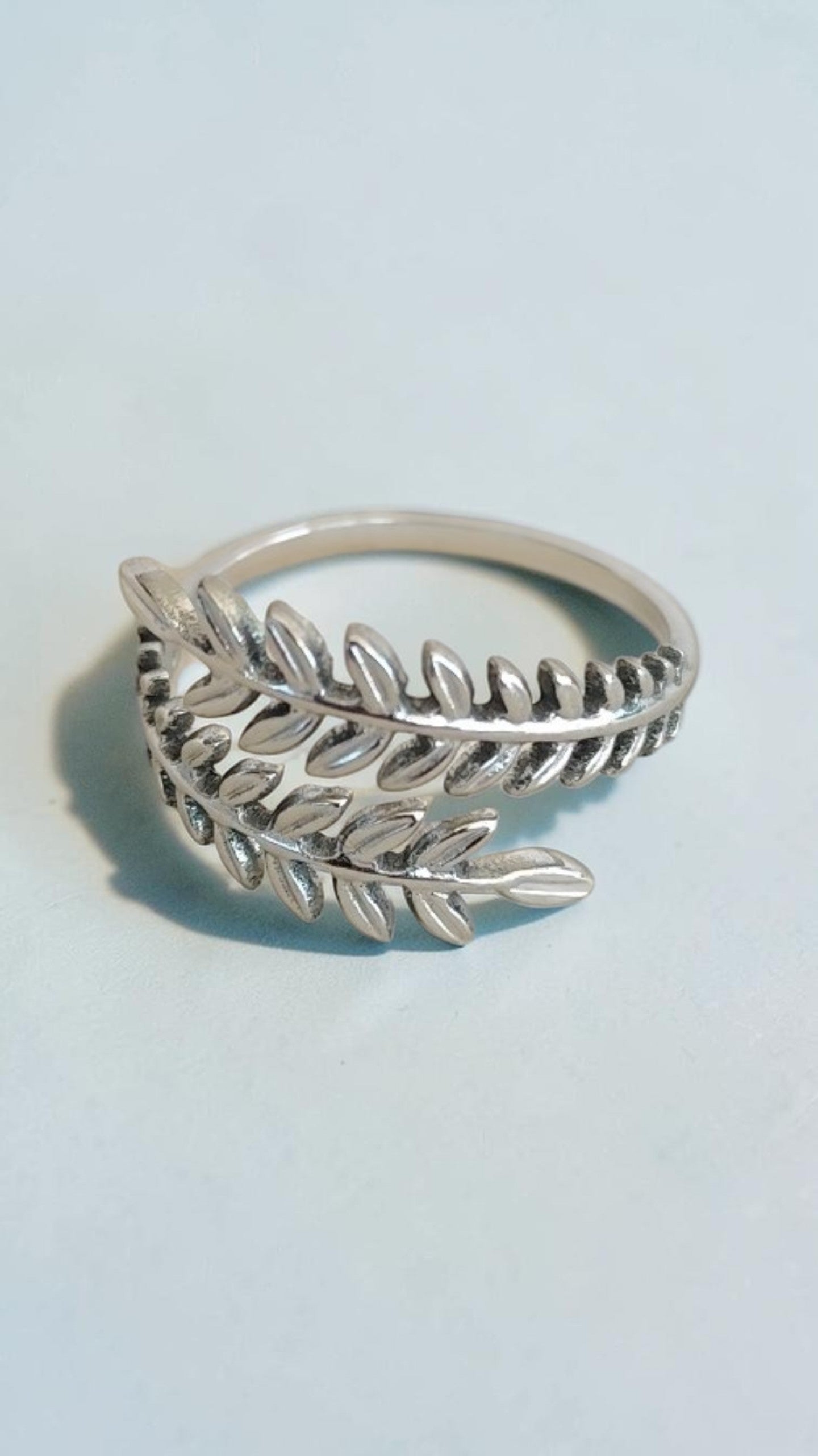 Bague Feuillage Acier Inoxydable – Ajustable