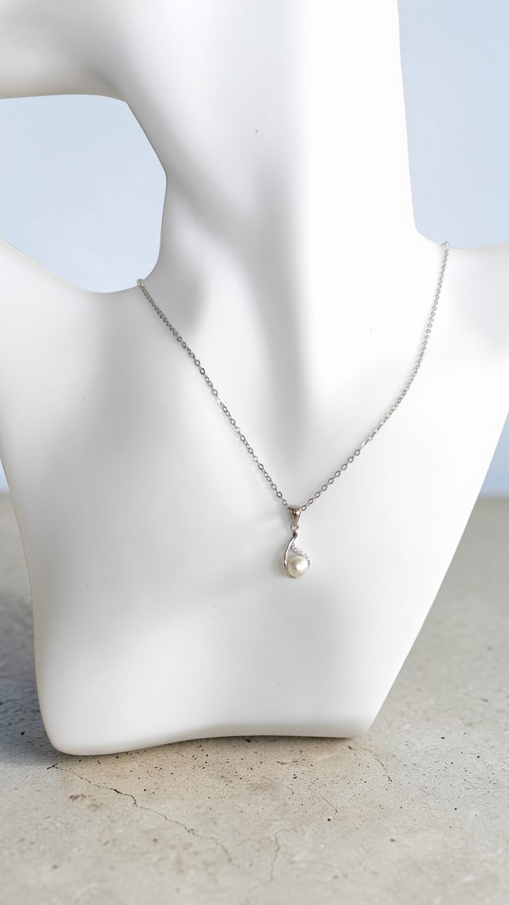Collier pendentif géométrique perle — Argent sterling 925