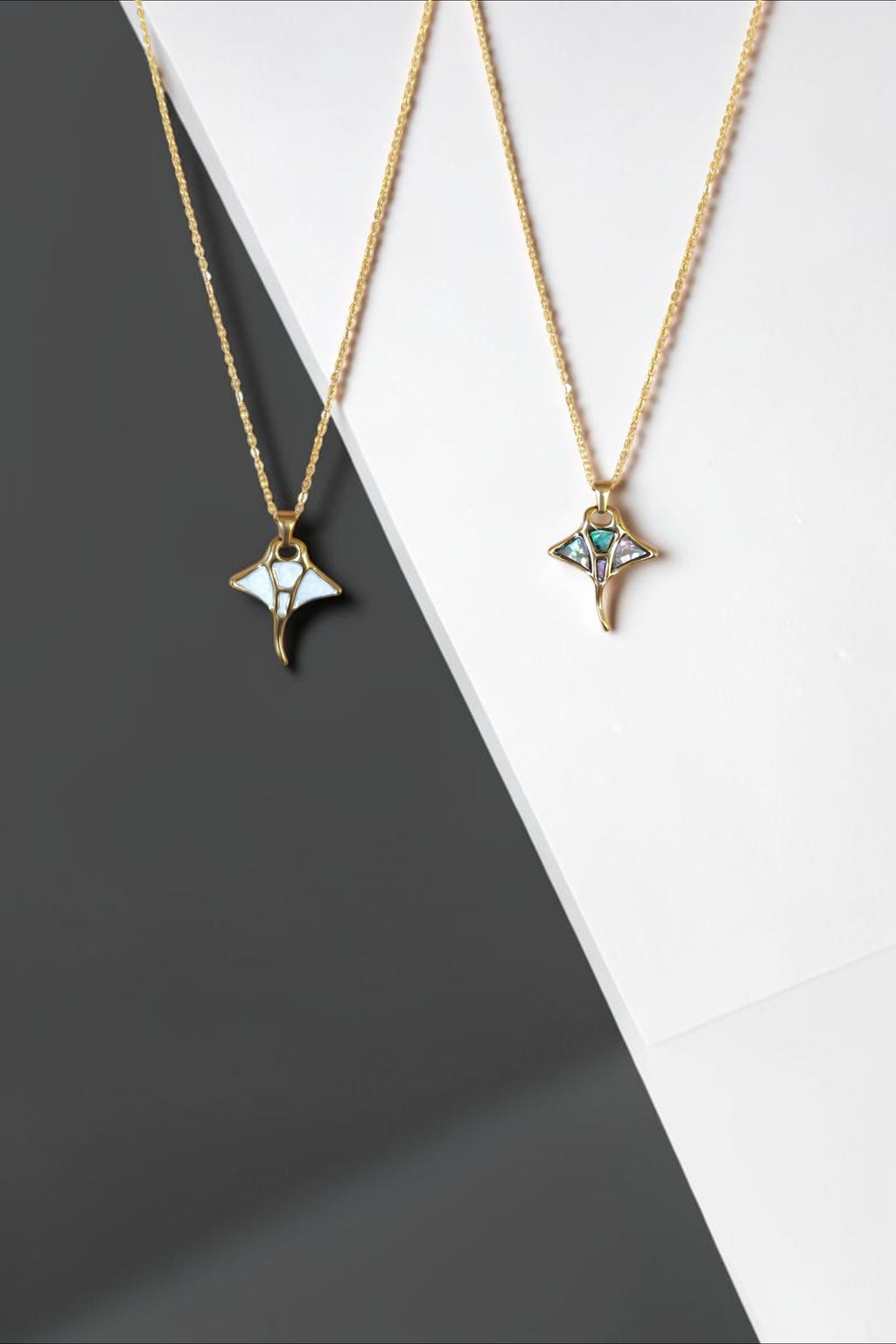 Collier Raie Manta – L’élégance des grands fonds – 2 coloris nacrés